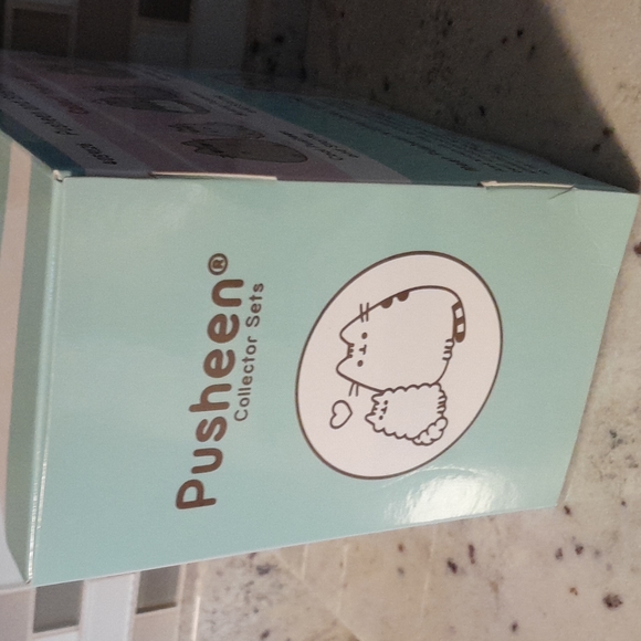 Pusheen Collector Set - Picture 2 of 10